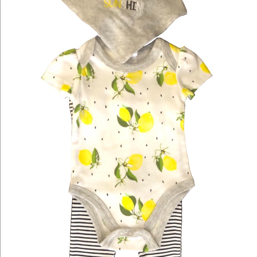 👶🏽 Set of girls clothes